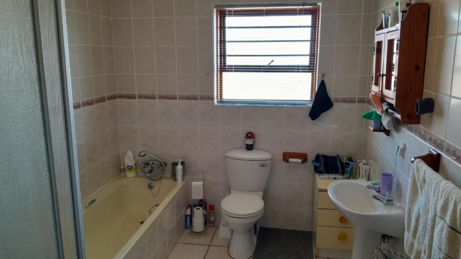 3 Bedroom Property for Sale in Dana Bay Western Cape